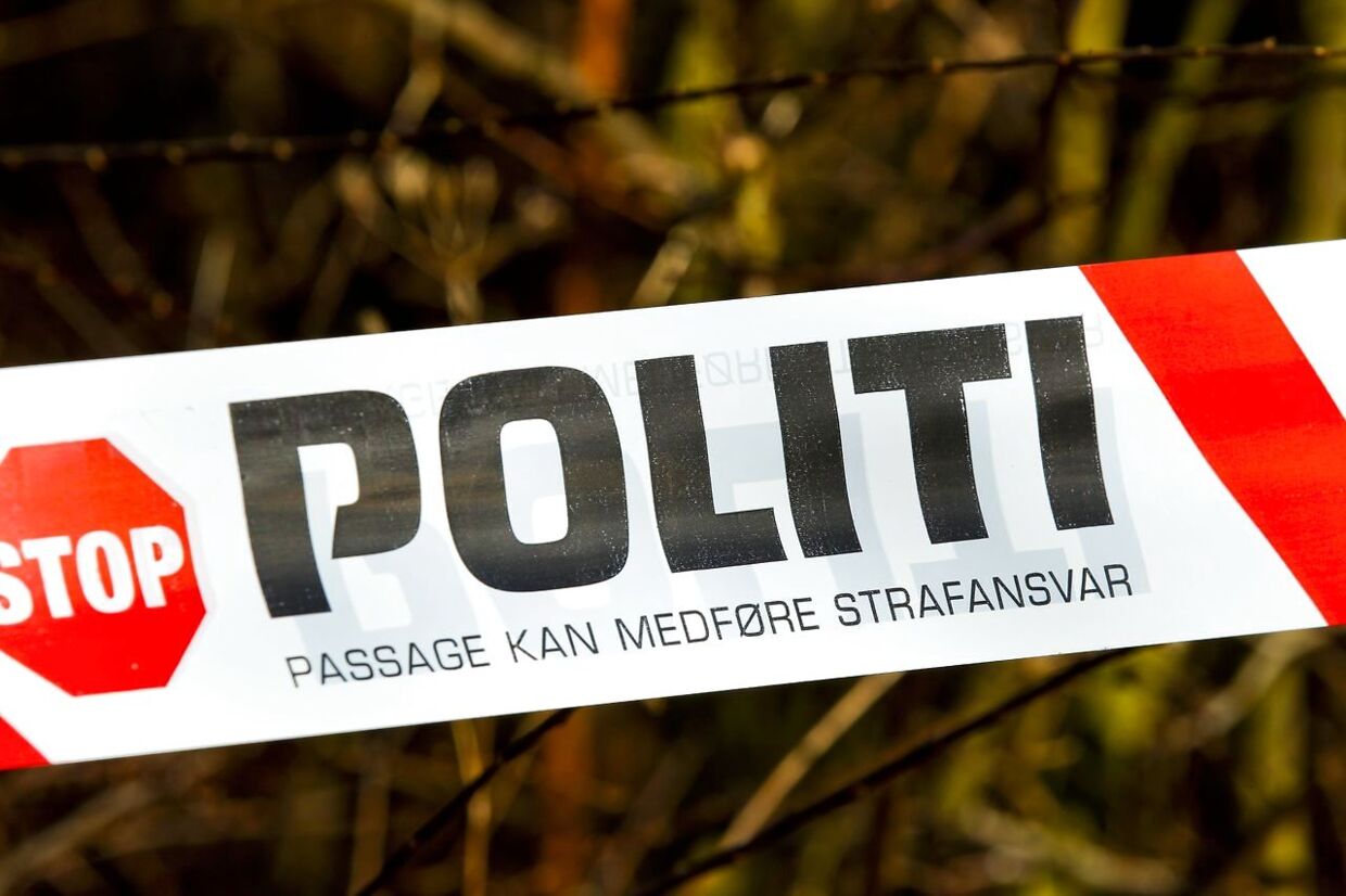En yngre mand er blevet anholdt, efter at Fyns Politi tidligere på dagen efterlyste vidner til en påkørsel af en kvindelig cyklist syd for Søndenbro på Sydlangeland. Arkivfoto.