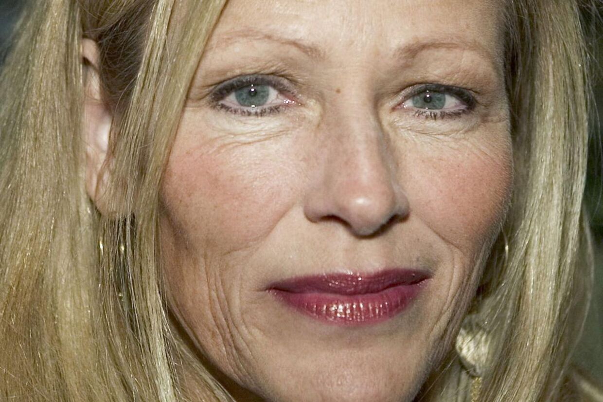 Suzanne Bjerrehuus, mor til modellen Oliver Bjerrehuus, er ikke enig i hendes søns kærestes kritik.