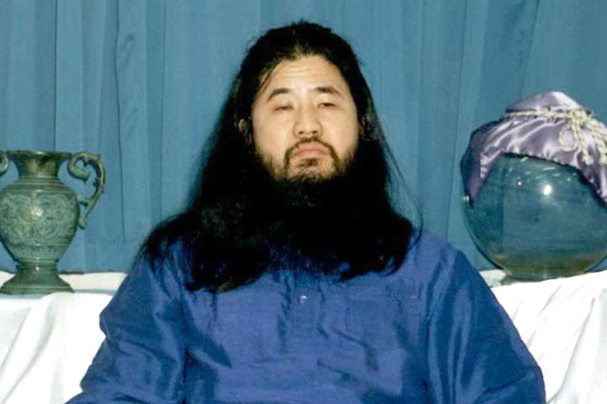 Shoko Asahara i oktober 1990.