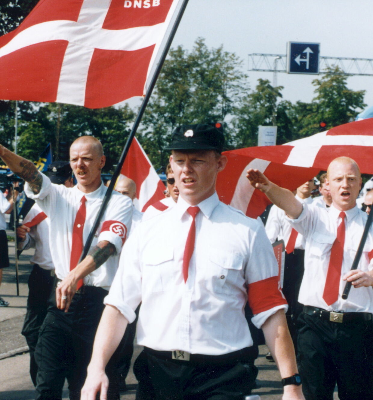 Esben Rohde Kristensen i spidsen for en demonstration i 1999.
