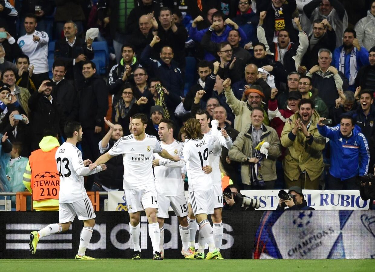 Real Madrid jubler over Gareth Bales scoring.