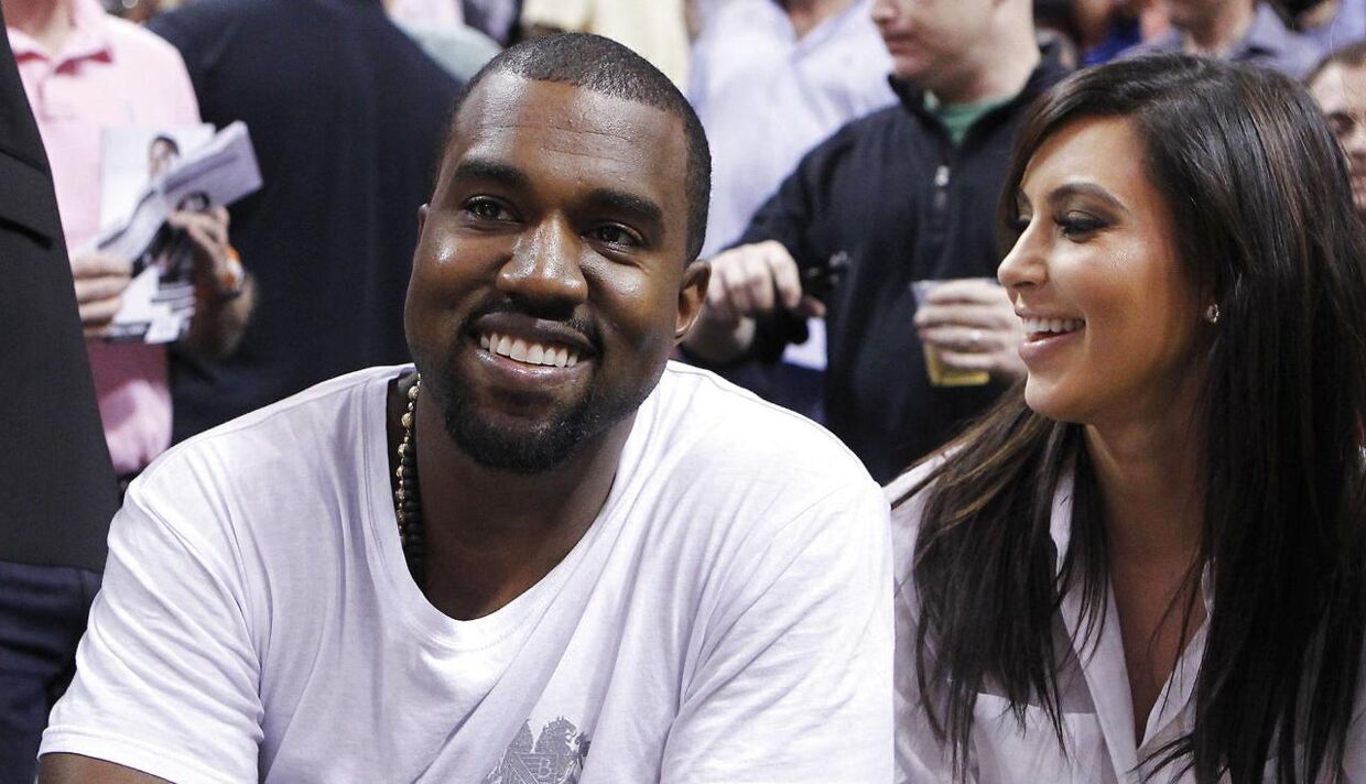 Kanye West og Kim Kardashian skal være forældre.