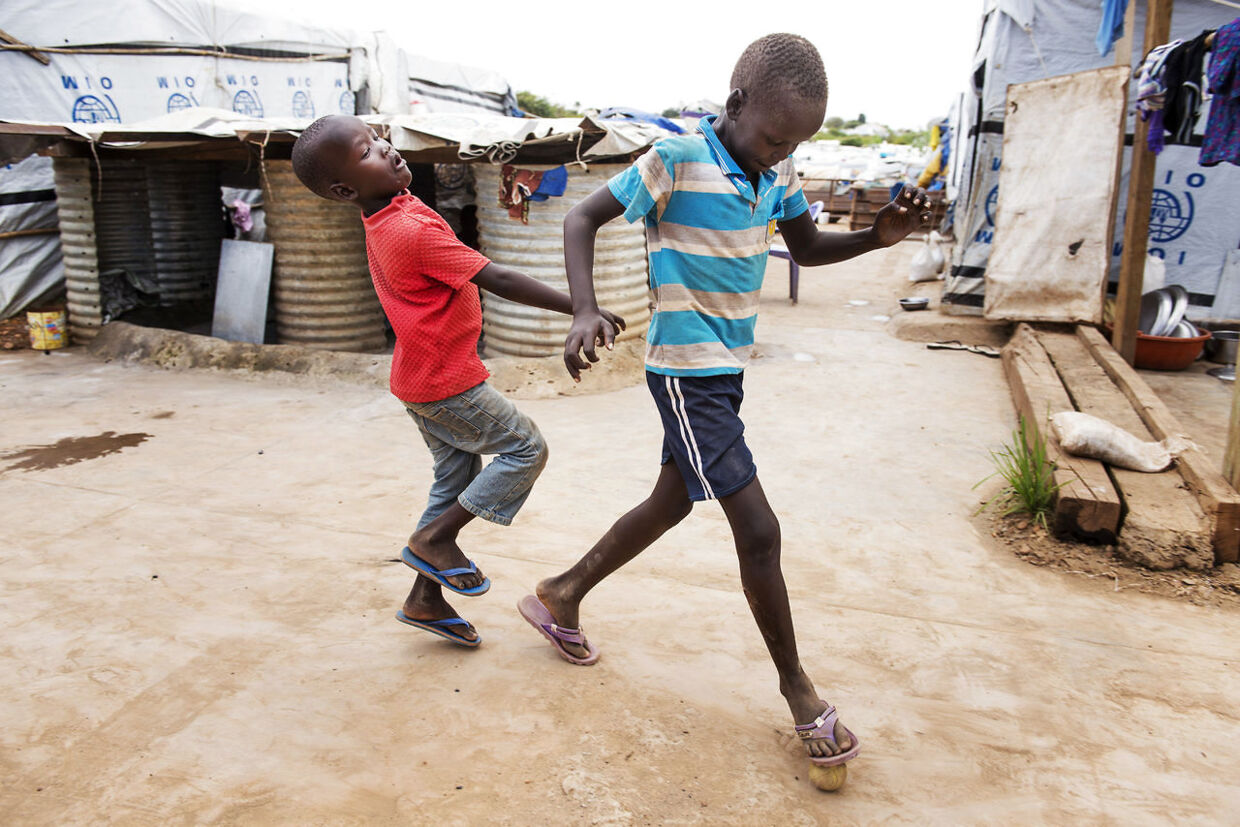 Drenge i UN flygtningelejr i Juba i Sydsudan
