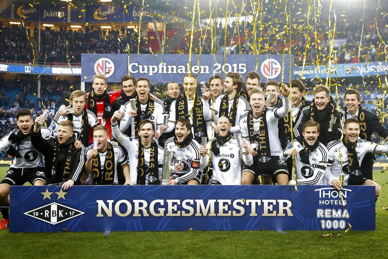 To profiler fra de norske mestre Rosenborg kom en 10-årig dreng, der blev mobbet, til undsætning.