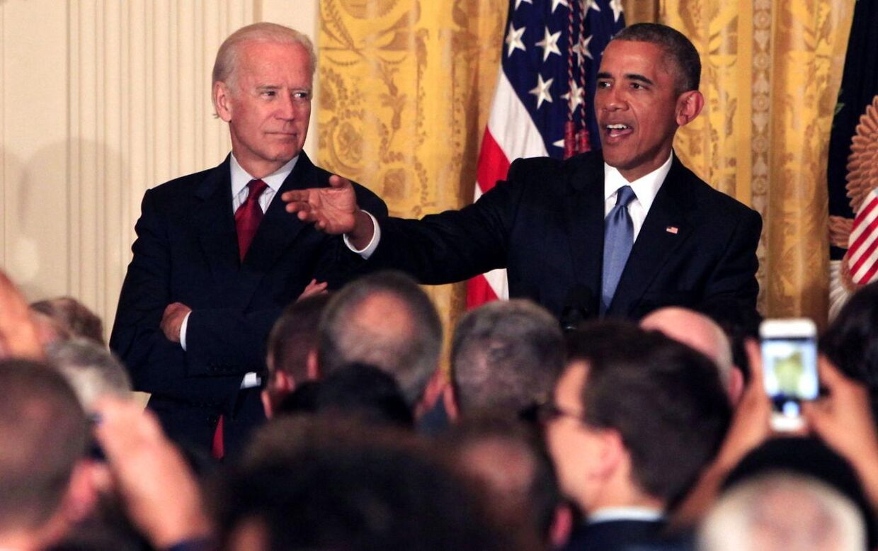 Barack Obama og vicepræsident Joe Biden i The East Room i Det Hvide Hus 