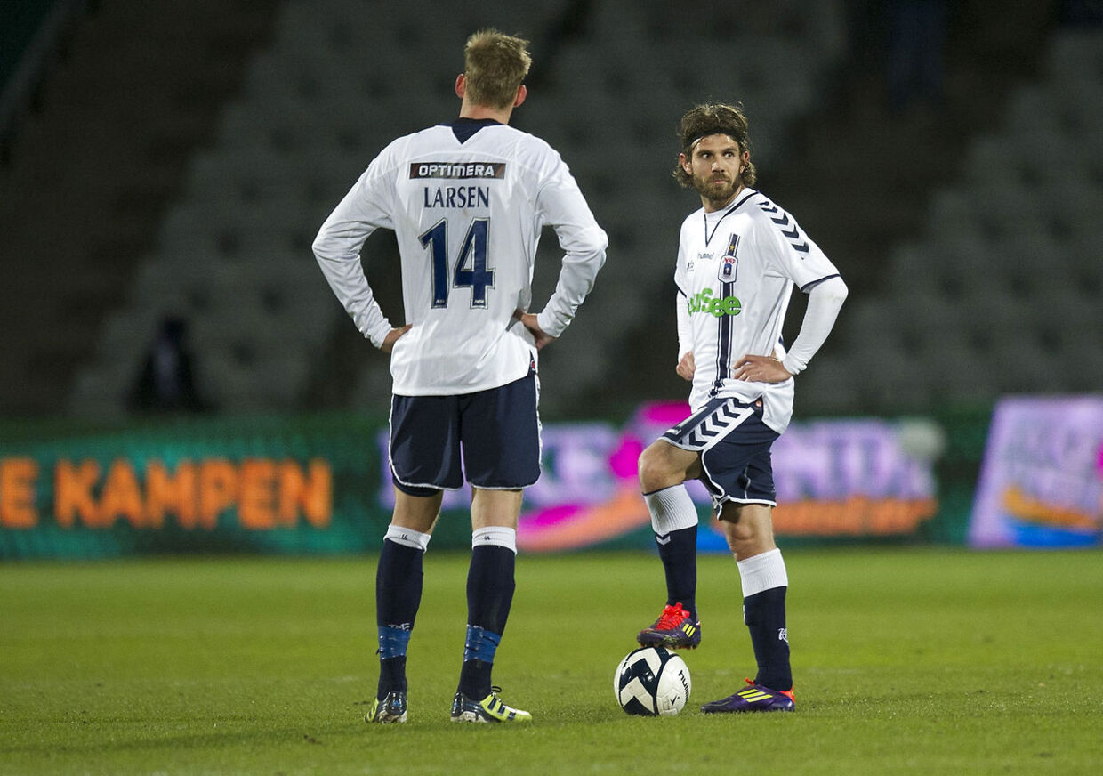 Hverken Søren Larsen eller Peter Graulund er med for AGF, når holdet onsdag aften møder FC Midtjylland i Aarhus.