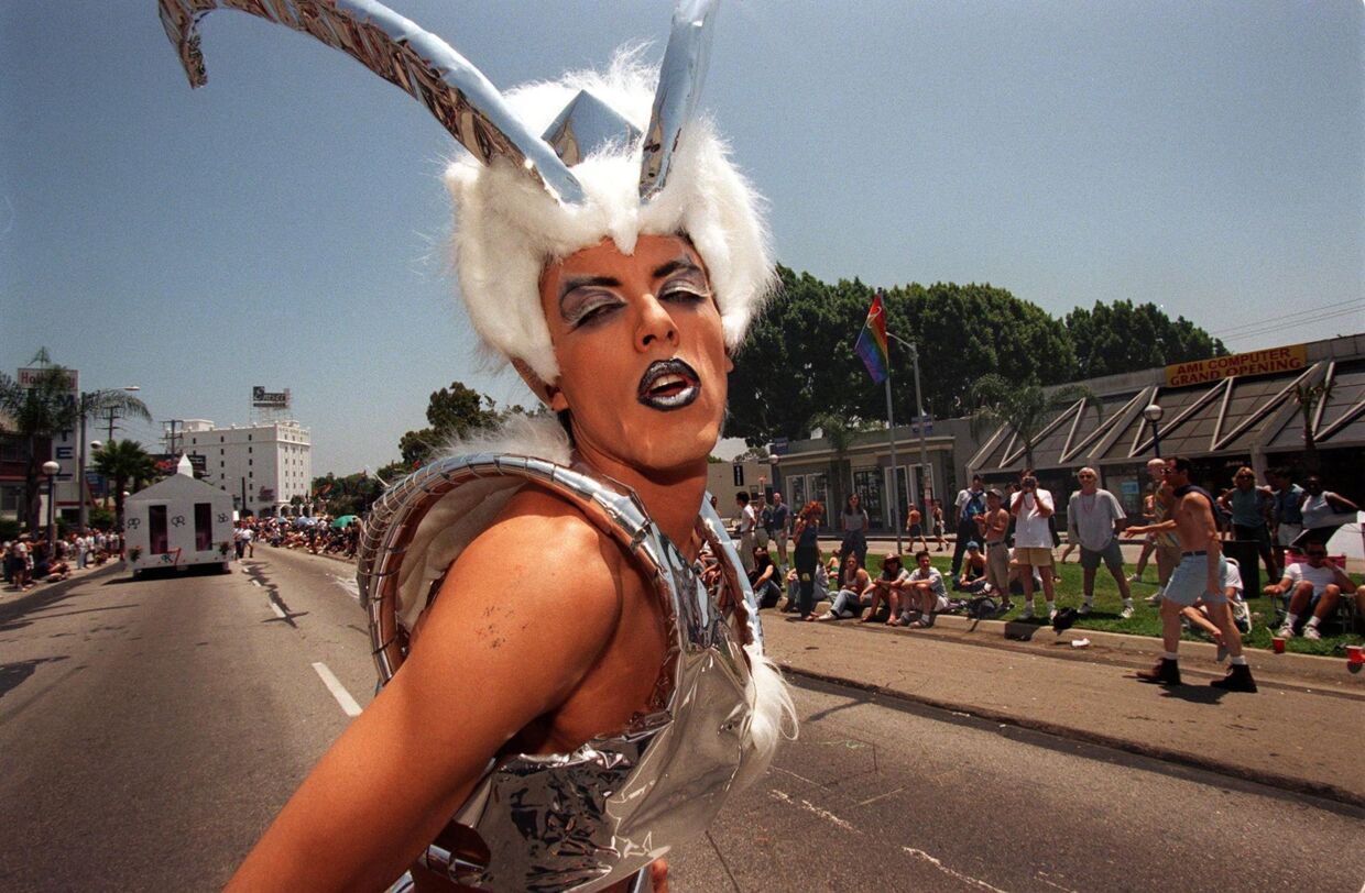 Arkivbillede fra den 28. 'Gay and Lesbian Pride Festival' i West Hollywood.