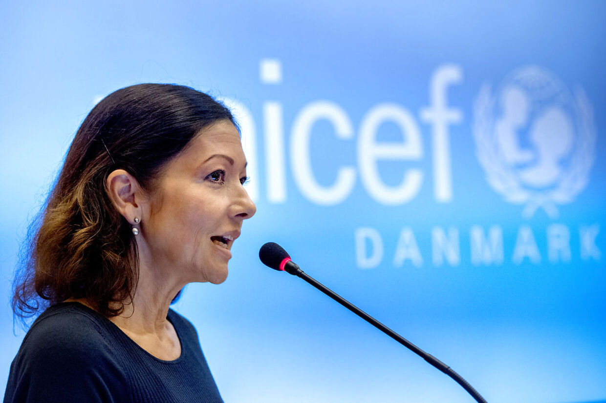 Grevinde Alexandra på talerstolen ved UNICEF's årsmøde torsdag d. 19 maj 2016 i København. Grevinde Alexandra meddelte at hun stopper som protektor for organisationen. Alexandra der takker af. (Foto: Bax Lindhardt/Scanpix 2016)