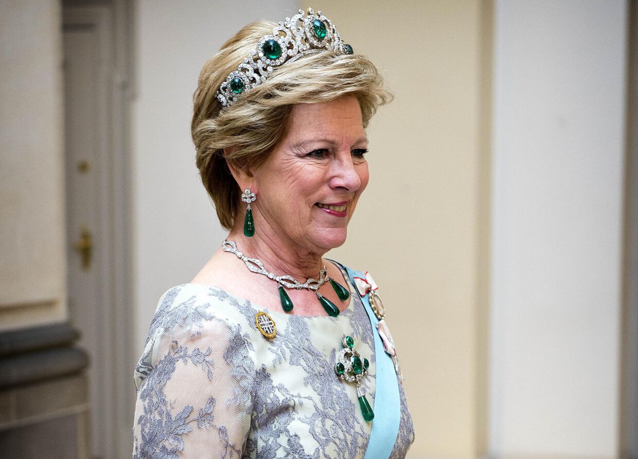 Eks-dronning Anne-Maries skjulte liv: Nu lever hun vild luksus | BT Nyheder www.bt.dk