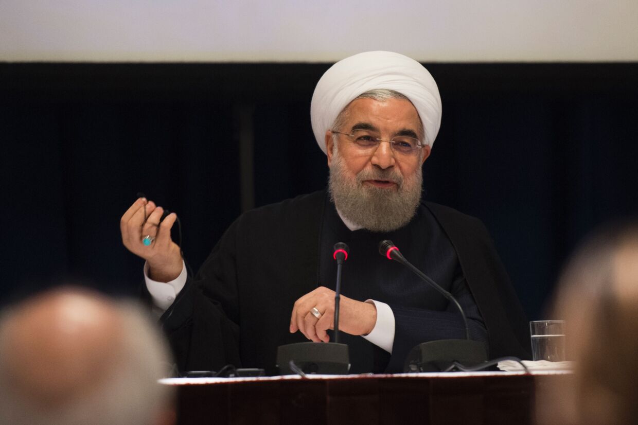 Hassan Rouhani udnyttede et møde i forbindelse med FN&#039; Generalforsamling til at løfte en pegefinger over for USA. Scanpix/Don Emmert
