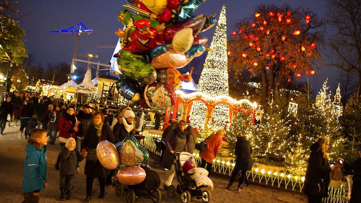 Smukt og stemningsfyldt ser det ud, når Tivoli i København pynter op til jul. I år bliver det anderledes.