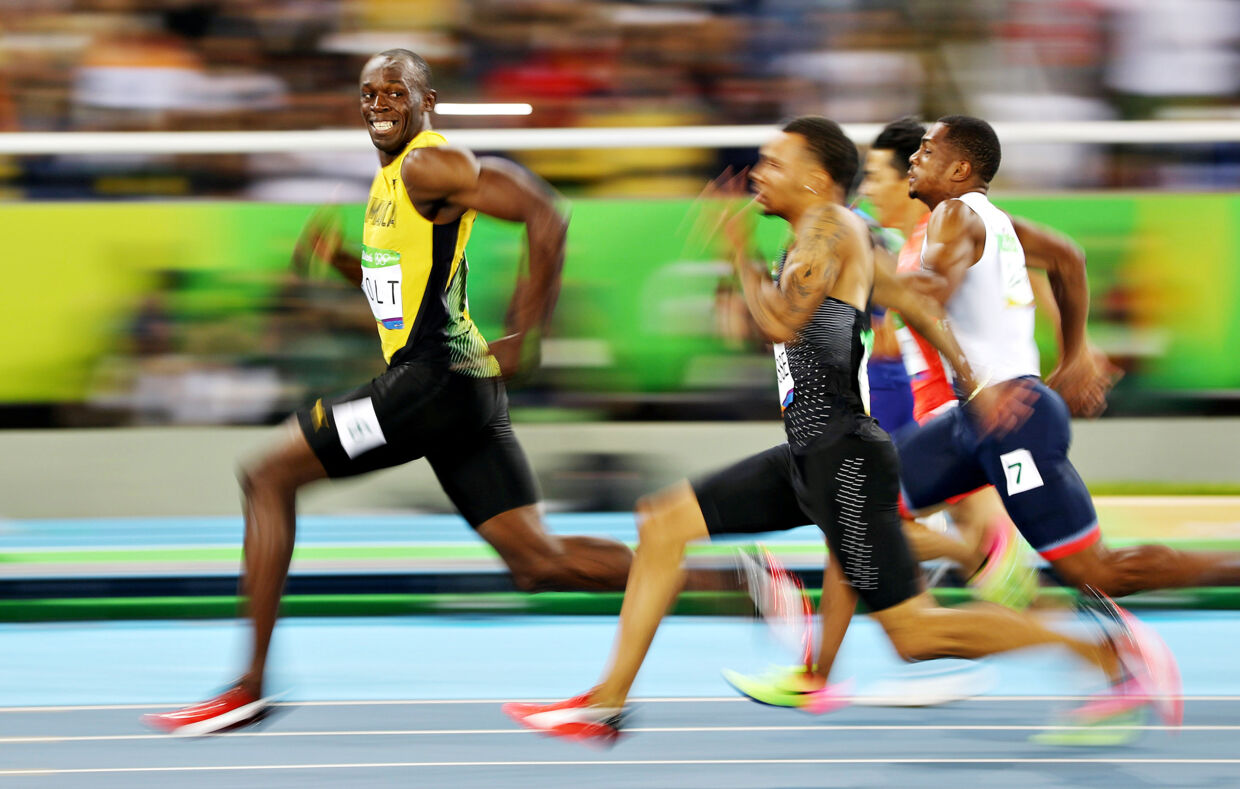 Kai Pfaffenbach, Reuters: Det ser ikke engang ud, som om det er særlig hårdt. Fotografen Kai Pfaffenbach fangede den jamaicanske atletikudøver, også kendt som verdens hurtigste mand, Usain Bolt, i et helt særligt øjeblik. Billedet af den smilende verdensmester gik verden rundt, og Kai Pfaffenbach høstede international anerkendelse for sit heldige øjeblik.