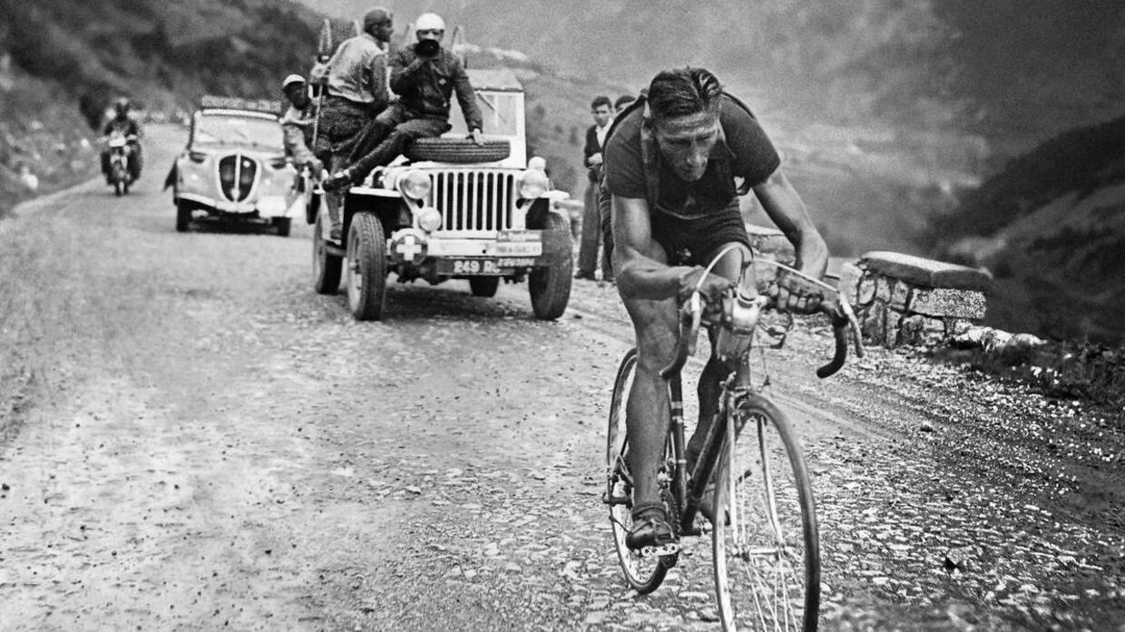 Ferdinand Kubler i udbrud under Tour de France i 1949. Året efter vandt han den franske rundtur. Nu er han død i en alder af 97.&nbsp;