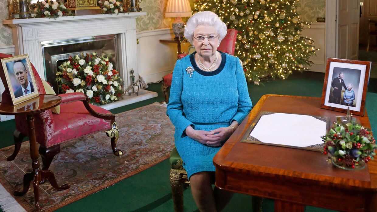 Dronning Elizabeth er begyndt at vandre rundt om natten på Buckingham Palace. Foto: AFP
