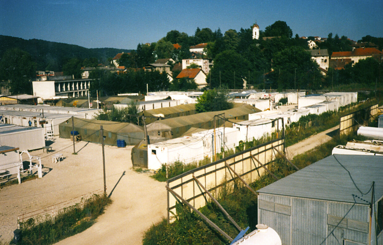Den danske FN-lejr i kroatiske Dvor. I august 1995 boede i alt 200 danske soldater i lejren.