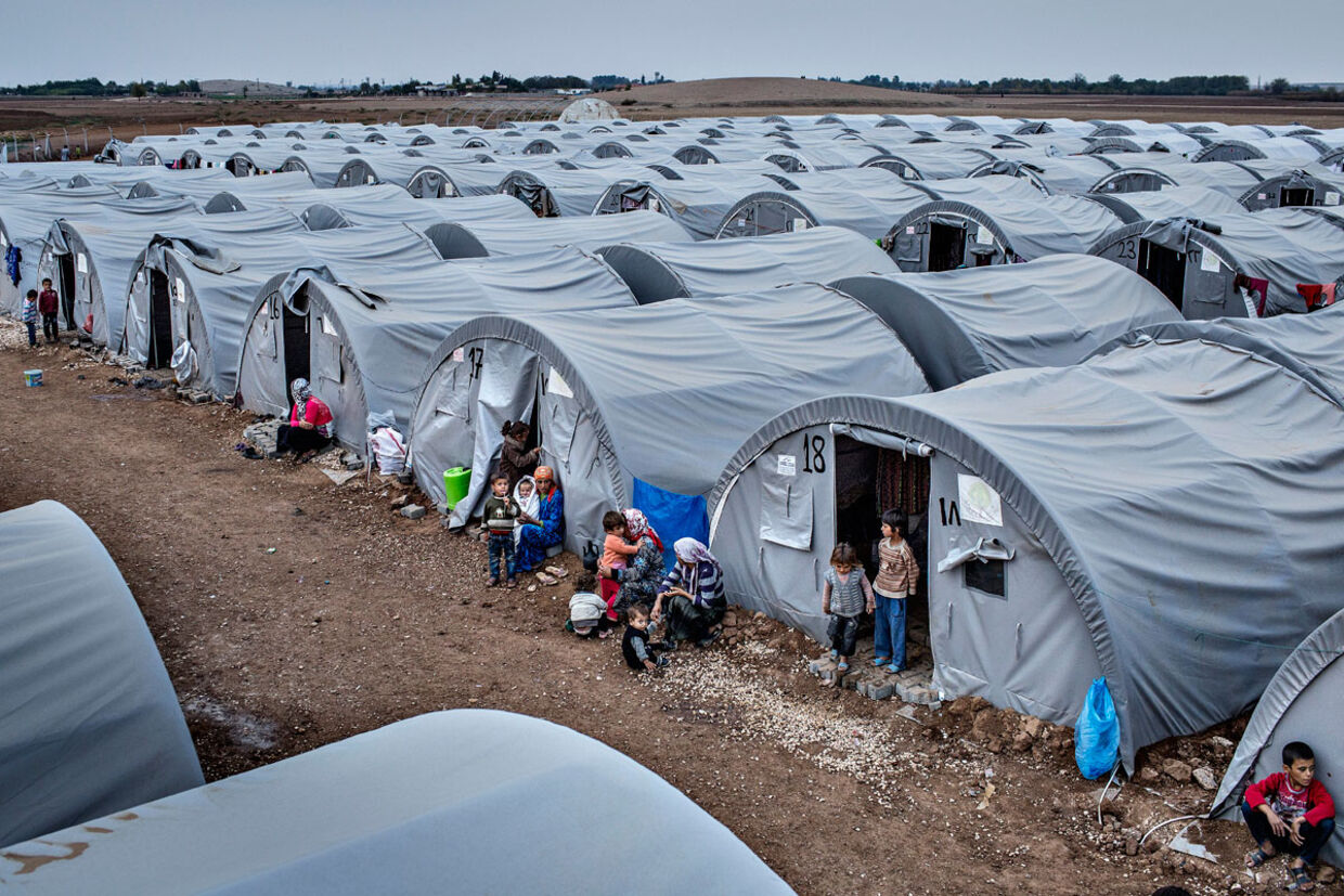 520 telte udgør Arin Mirkan-lejren, ca. otte kilometer fra den syriske grænse. Ca. 3000 mennesker bor her.