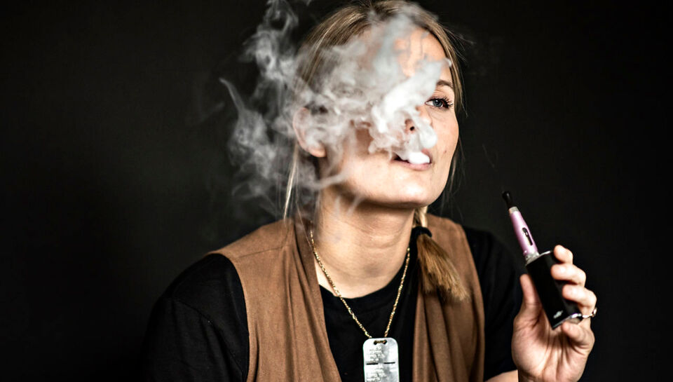 Første dødsfald grund af e-cigaretter rapporteret i | BT www.bt.dk