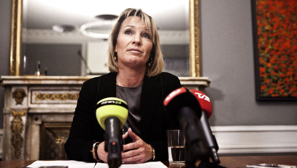 B.T.s julekalender – 12. dec.: Endelig bryder Espersen tavsheden: Det jeg mest BT Politik - www.bt.dk