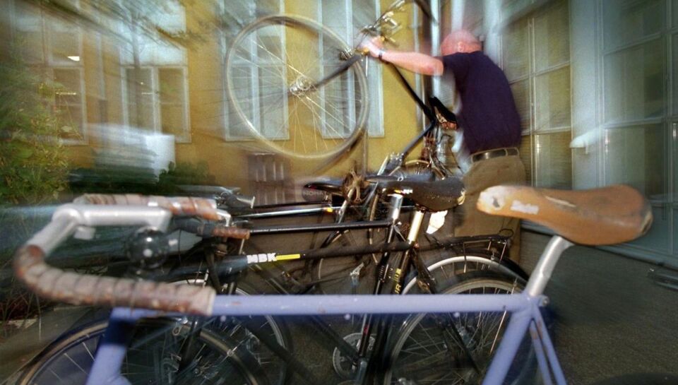 Passiv synd Forfatning To mænd anholdt: Havde stjålne cykler for 500.000 kroner | BT Krimi -  www.bt.dk
